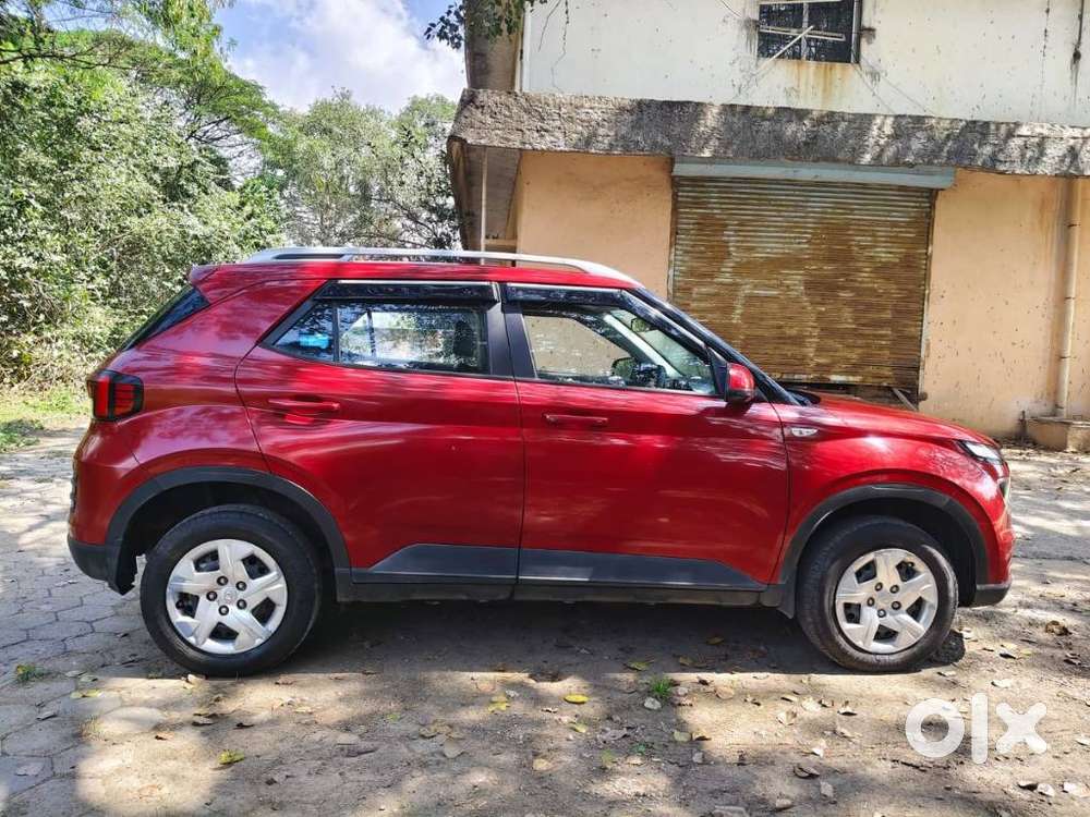 Hyundai Venue 1.2 S Plus, 2022, Petrol