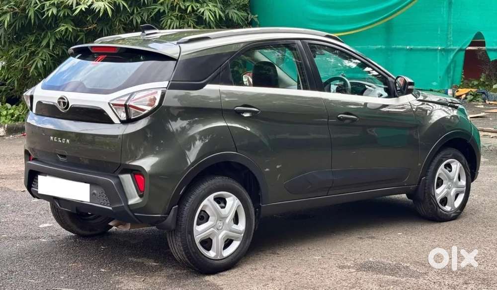 Tata Nexon 1.2 Revotron Xm Plus (s), 2023, Petrol