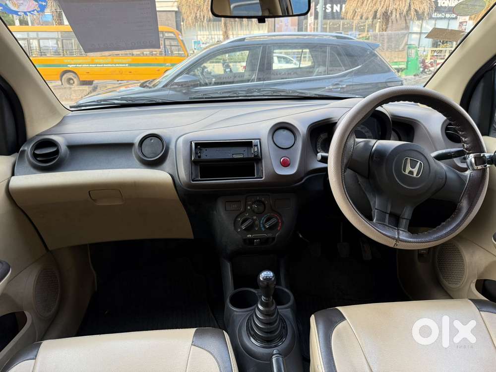 Honda Brio 2011-2013 V Mt, 2012, Petrol