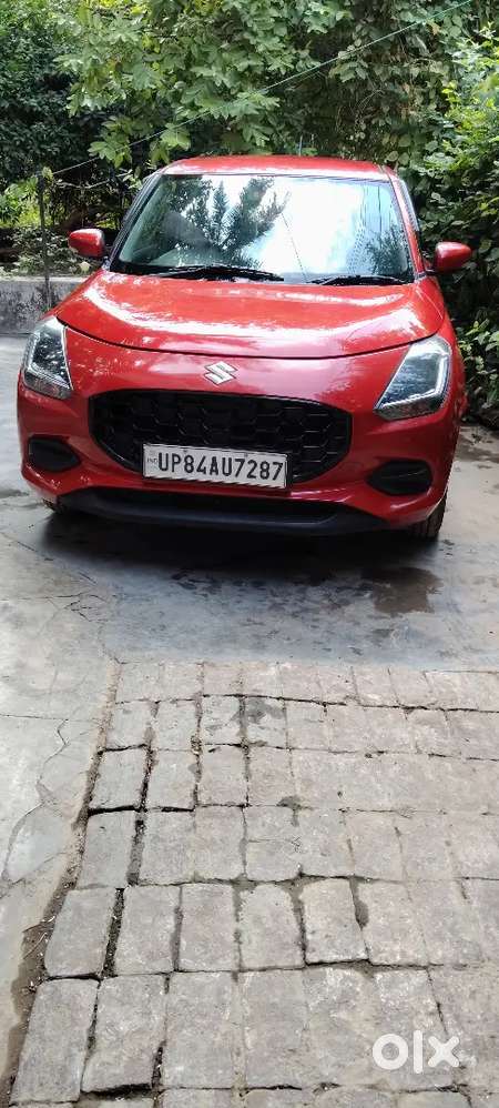Maruti Suzuki Swift 2025 Petrol 2400 Km Driven