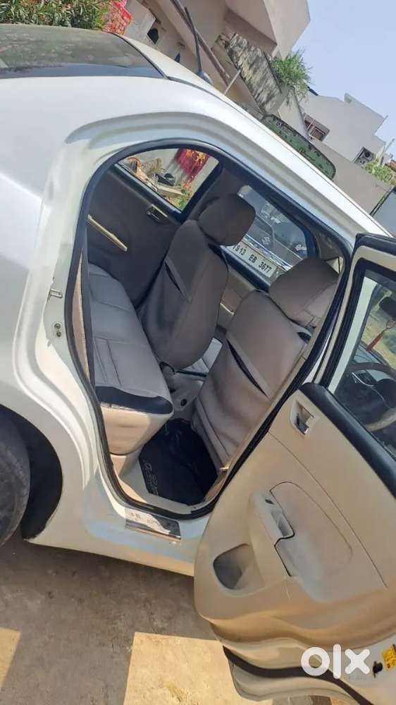 Maruti Suzuki Swift Dzire 2016