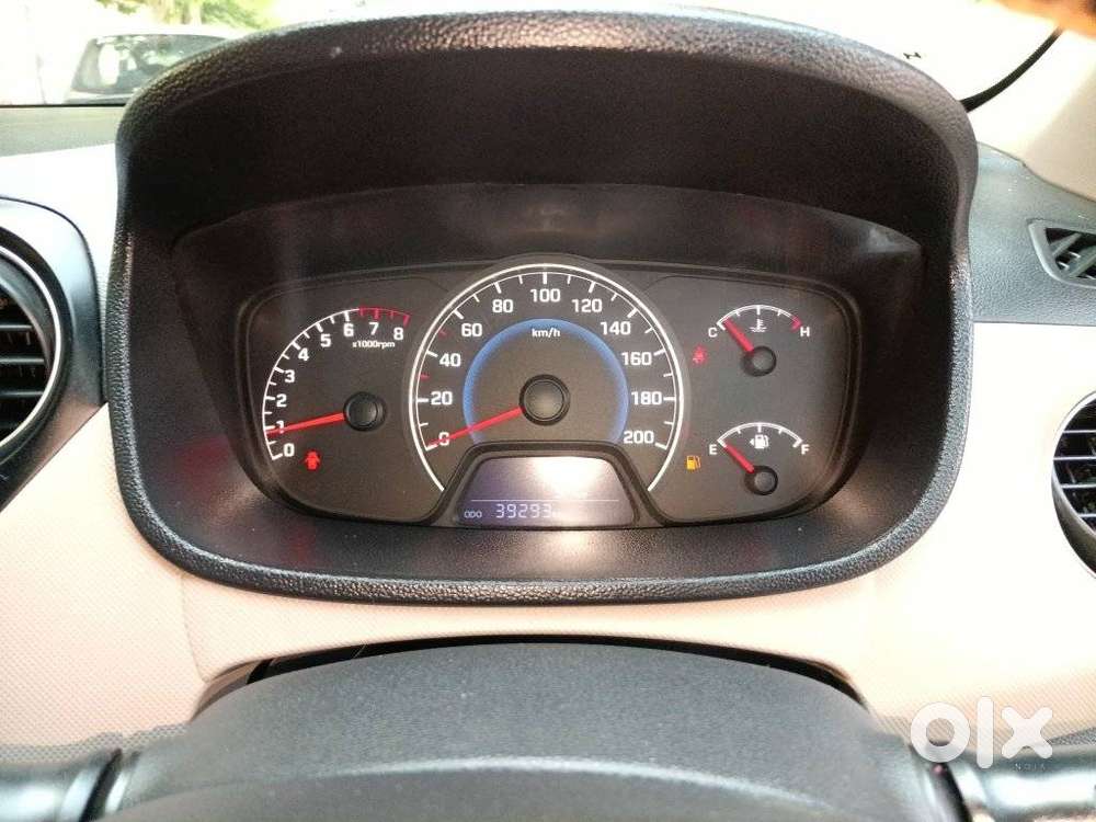 Hyundai Grand I10 1.1 Crdi Sportz, 2016, Petrol