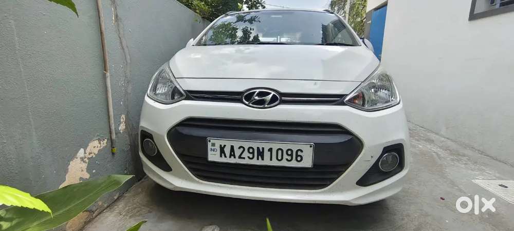 Hyundai Grand I10 2015 Petrol 40000 Km Driven