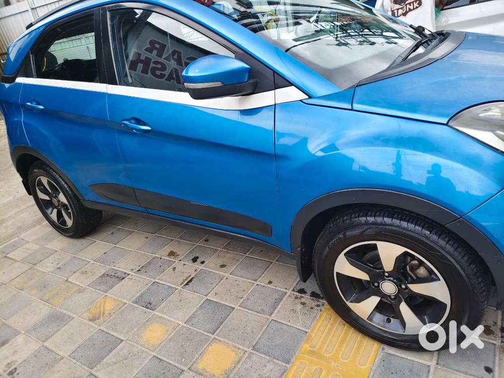 Tata Nexon Xz Plus Blue Colour