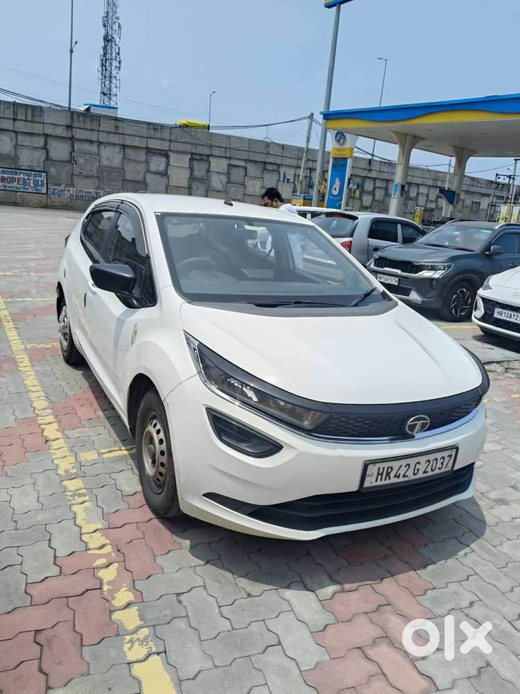 Tata Altroz Petrol 2021