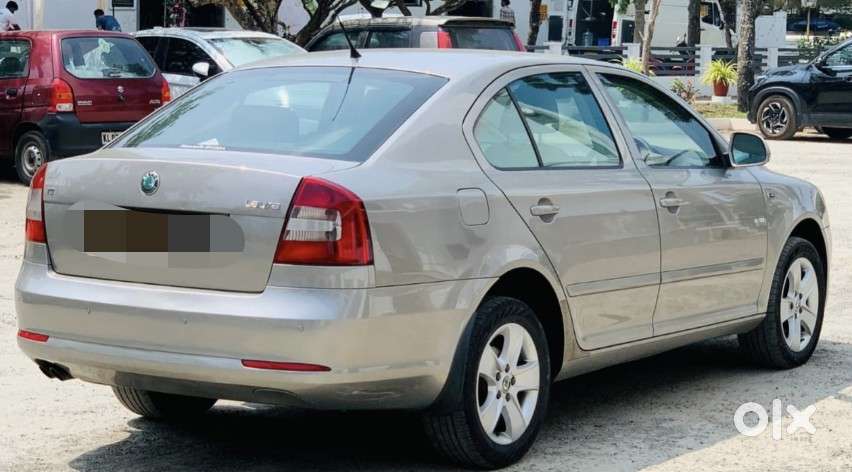 Skoda Laura L And K At, 2011, Diesel