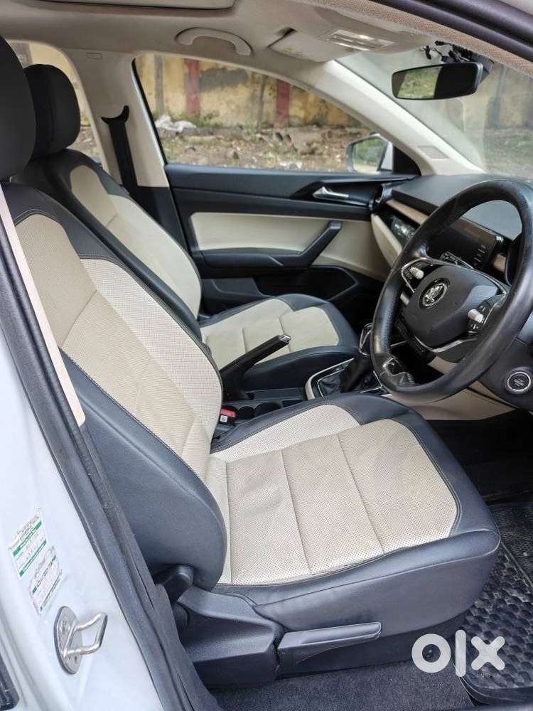 Skoda Slavia Style 1.0l Tsi At, 2022, Petrol