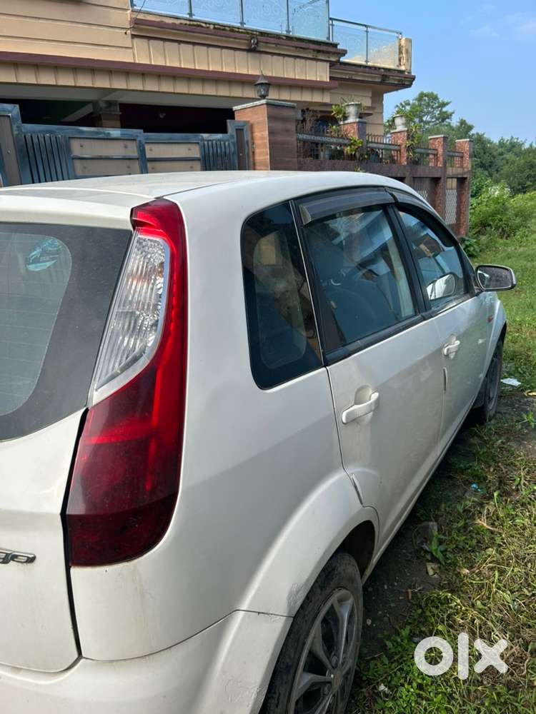 Ford Figo Petrol 2011