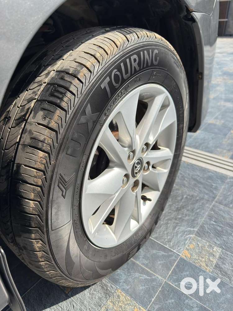 Toyota Innova 2014 Diesel Well Maintained