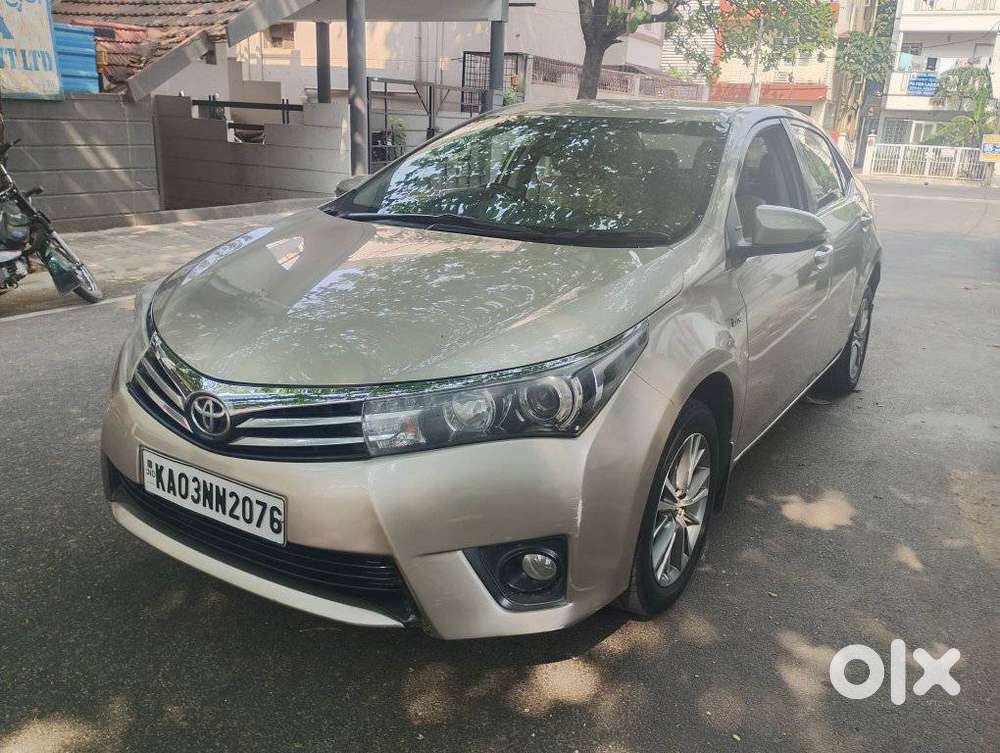 Toyota Corolla Altis 1.8 J, 2015, Petrol
