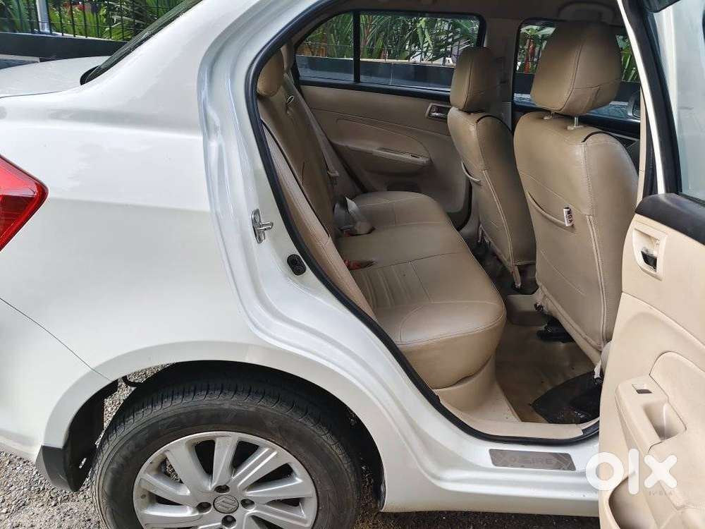 Maruti Suzuki Dzire Zxi Ags, 2017, Petrol