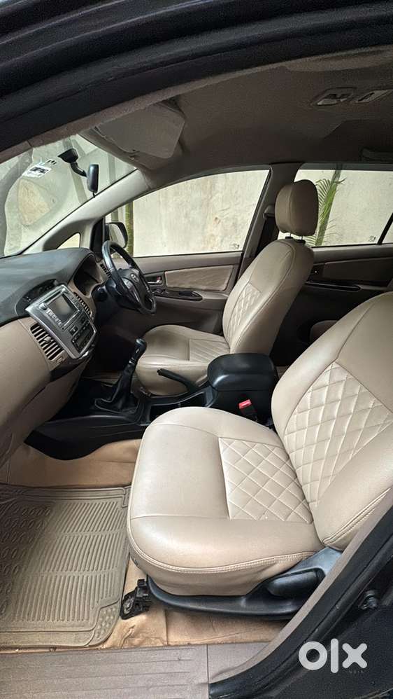 Toyota Innova 2015 Diesel 178000 Km Driven