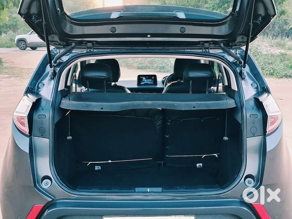 Tata Nexon 1.2 Revotron Xza Plus, 2018, Petrol