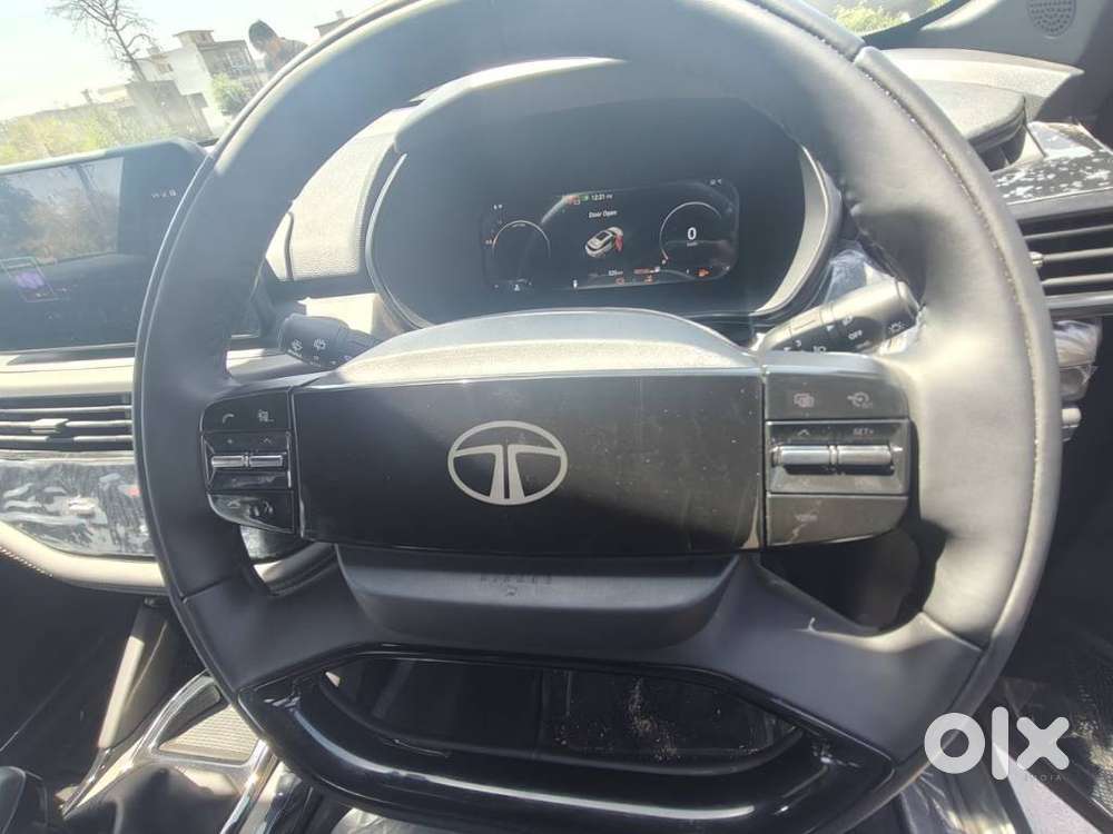 Tata Harrier Pure, 2026