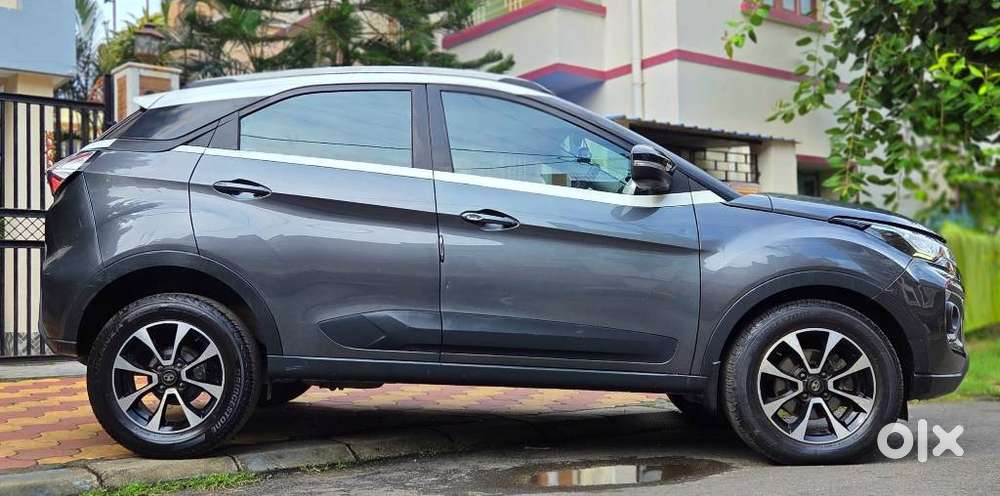 Tata Nexon 1.2 Revotron Xza Plus Dualtone, 2020, Petrol