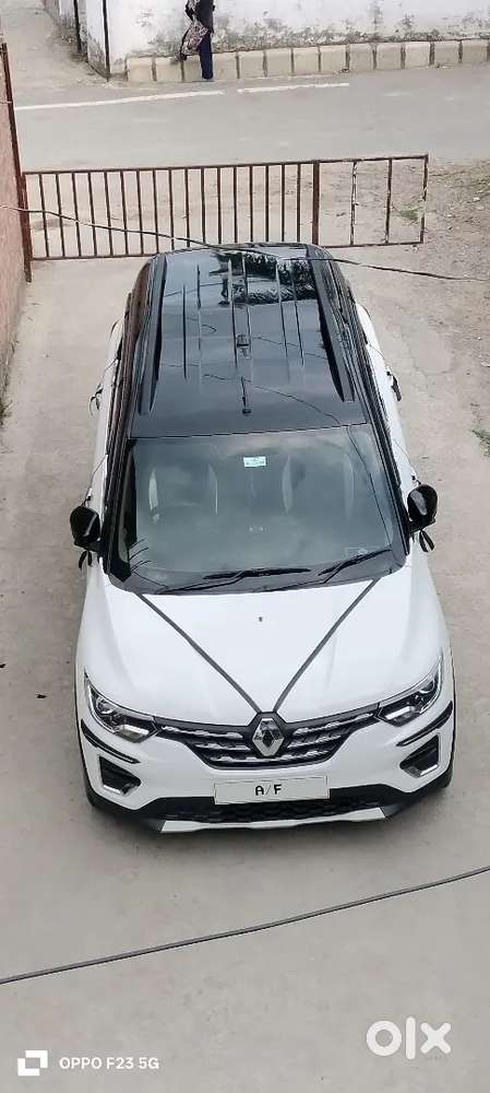 Renault Triber Rxz 2025 Amt Dual Tone