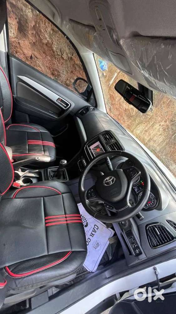 Toyota Urban Cruiser, 2022, Petrol