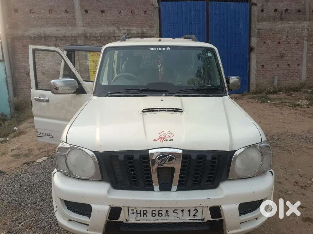 Mahindra Scorpio 2014 Diesel 100000 Km Driven