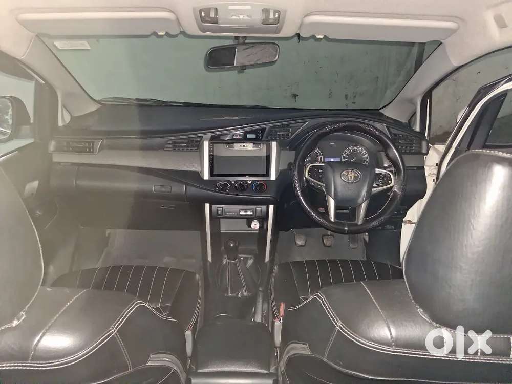 Toyota Innova Crysta 2017 Diesel 130000 Km Driven