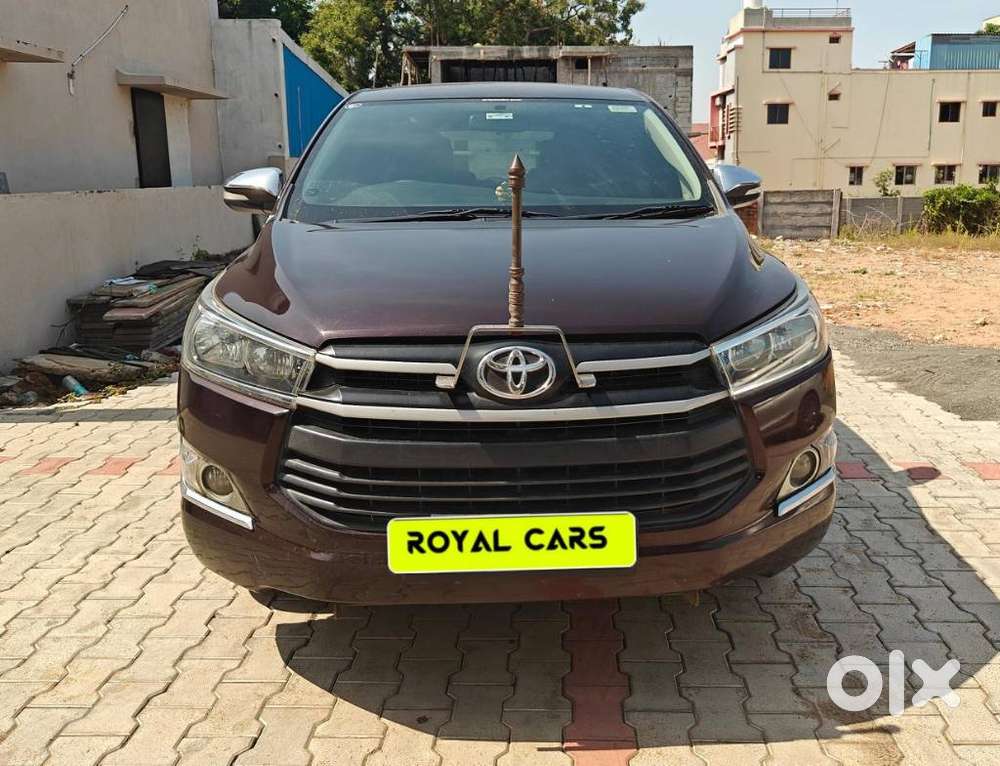 Toyota Innova Crysta 2.4 G Mt 8s, 2016, Diesel
