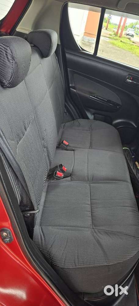 Maruti Suzuki Swift Vvt Zxi, 2013, Petrol