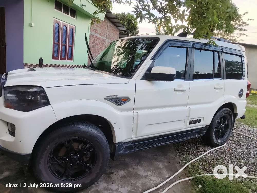Mahindra Scorpio S10 Diesel 2017
