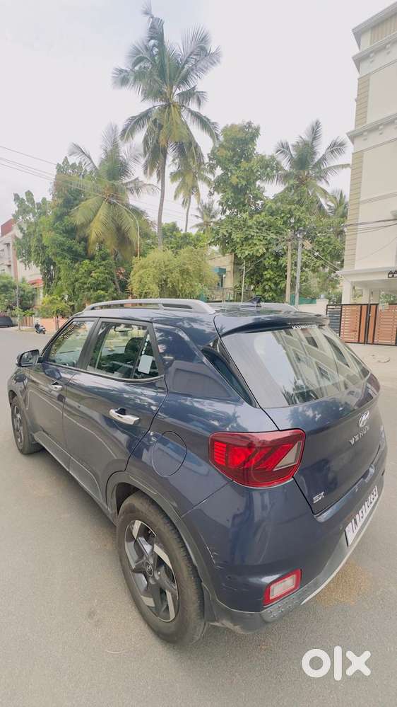 Hyundai Venue Sx Plus Turbo Dct, 2022, Petrol