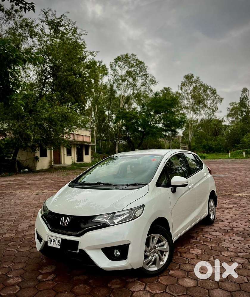 Honda Jazz I-vtec 2017 Single Owner Petrol
