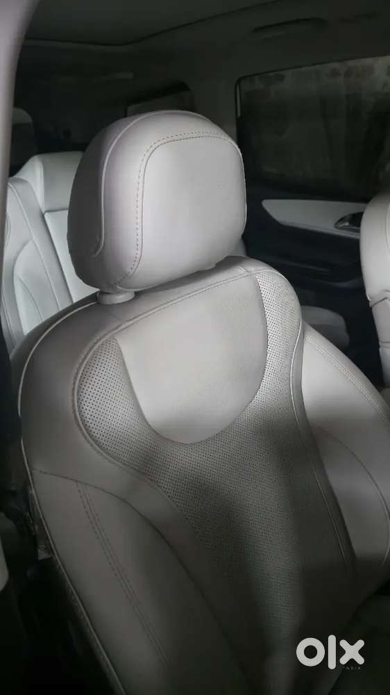 Mahindra Xuv700 2024 Diesel Mt Ax7l