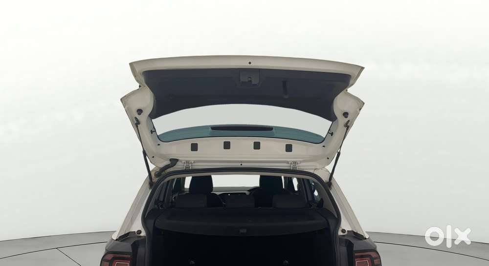 Volkswagen Taigun 1.0 Tsi Highline At, 2025, Petrol