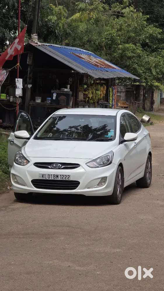 Hyundai Fluidic Verna 2013