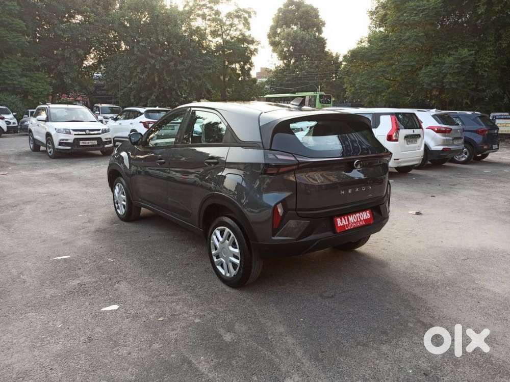 Tata Nexon Smart Plus1.2 Revotron Petrol 5 Mt, 2024, Petrol