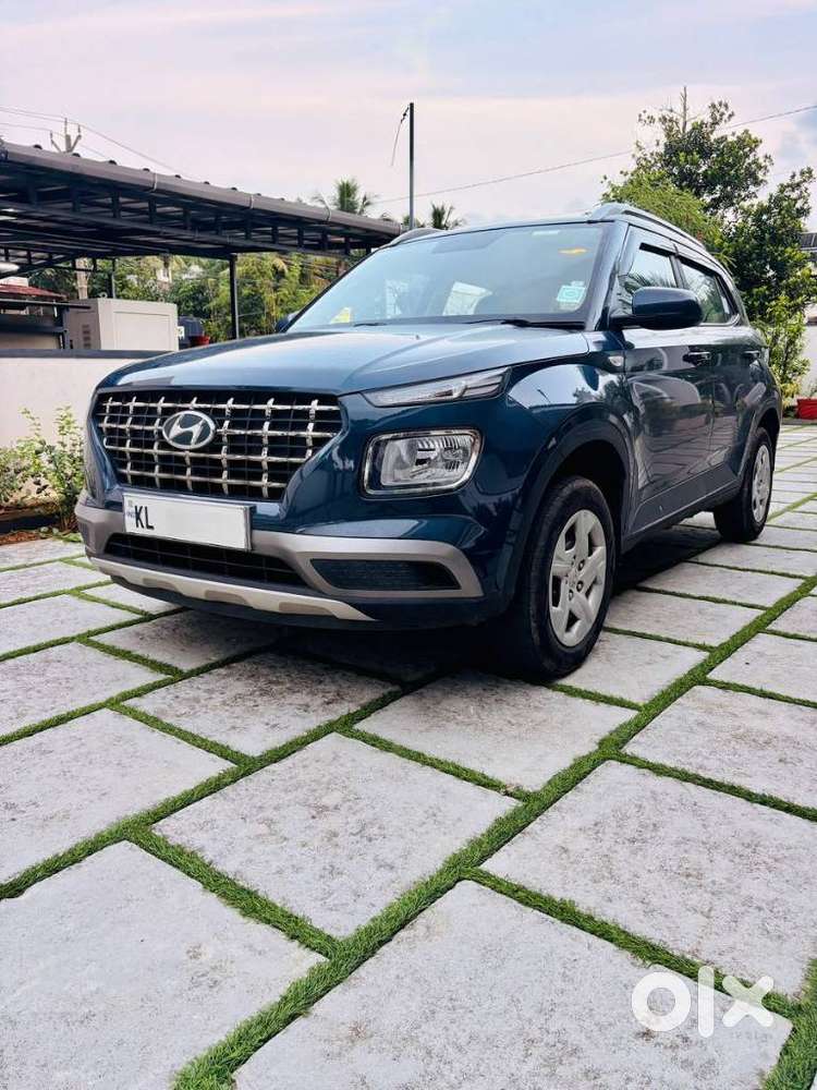 Hyundai Venue S Mt 1.2 Kappa, 2022, Petrol