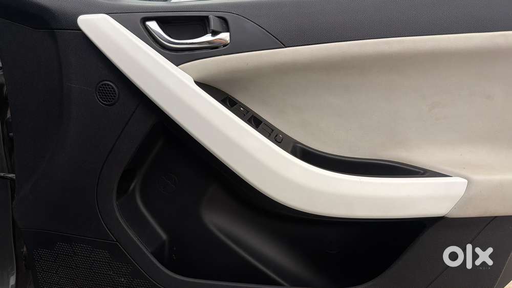 Tata Nexon Creative 1.2 Revotron Petrol 6 Mt, 2024, Petrol