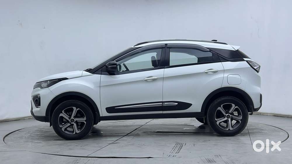 Tata Nexon 1.5 Revotorq Xza Plus S Amt, 2023, Petrol