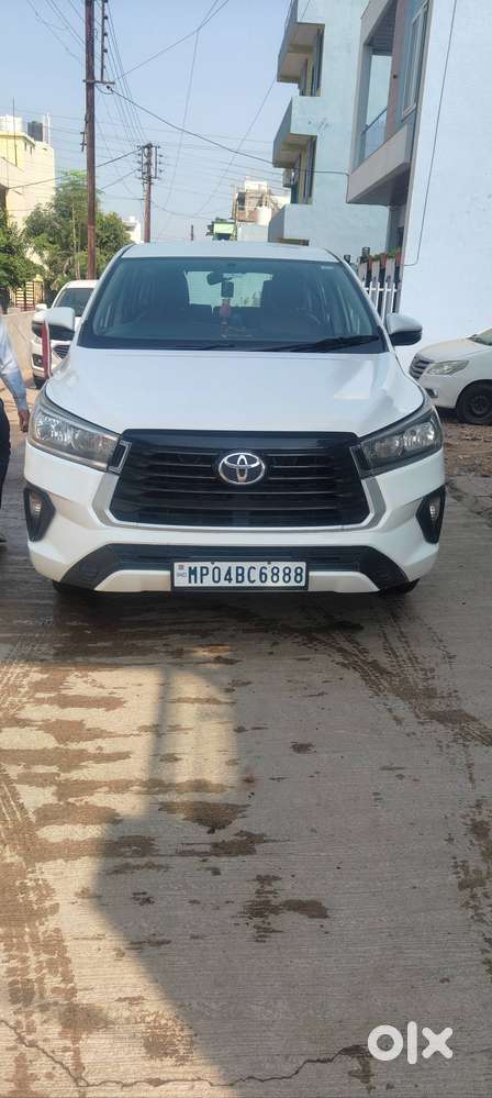 Toyota Innova Crysta 2018