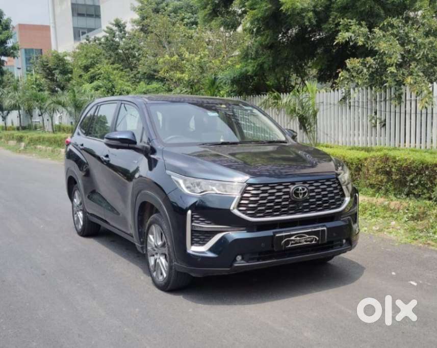 Toyota Innova Hycross Zx(o), 2025, Petrol