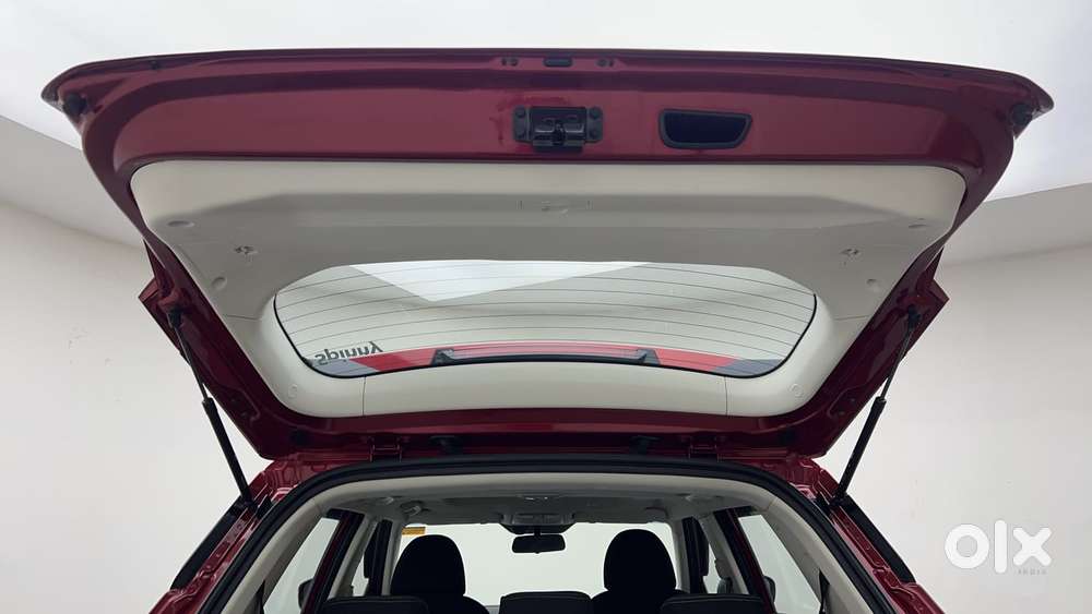 Mahindra Xuv 3xo Ax5 Ds Mt, 2024, Diesel
