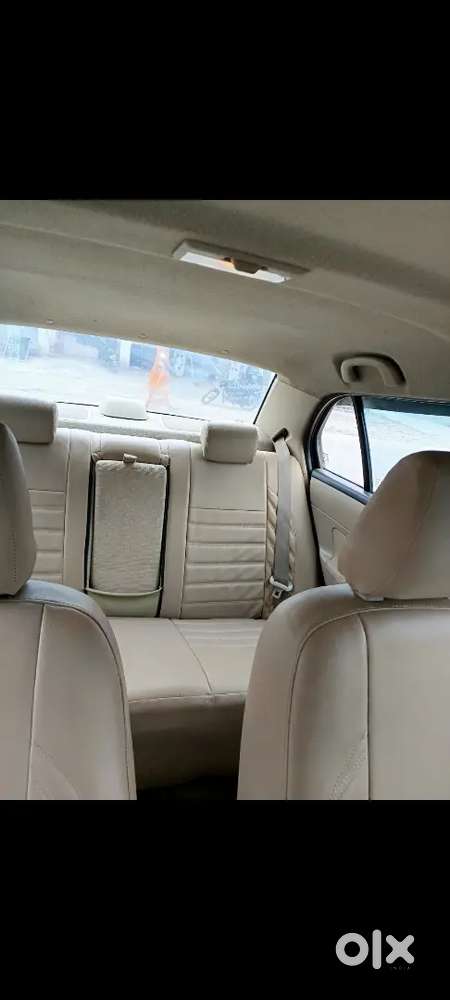 Maruti Suzuki Swift Dzire 2015