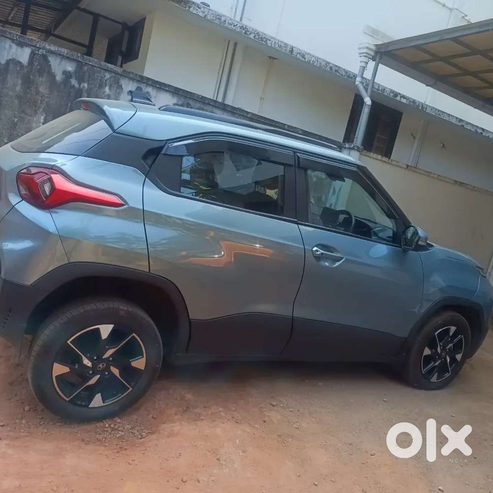 2025 Registerd Full Option Punch Petrol/cng