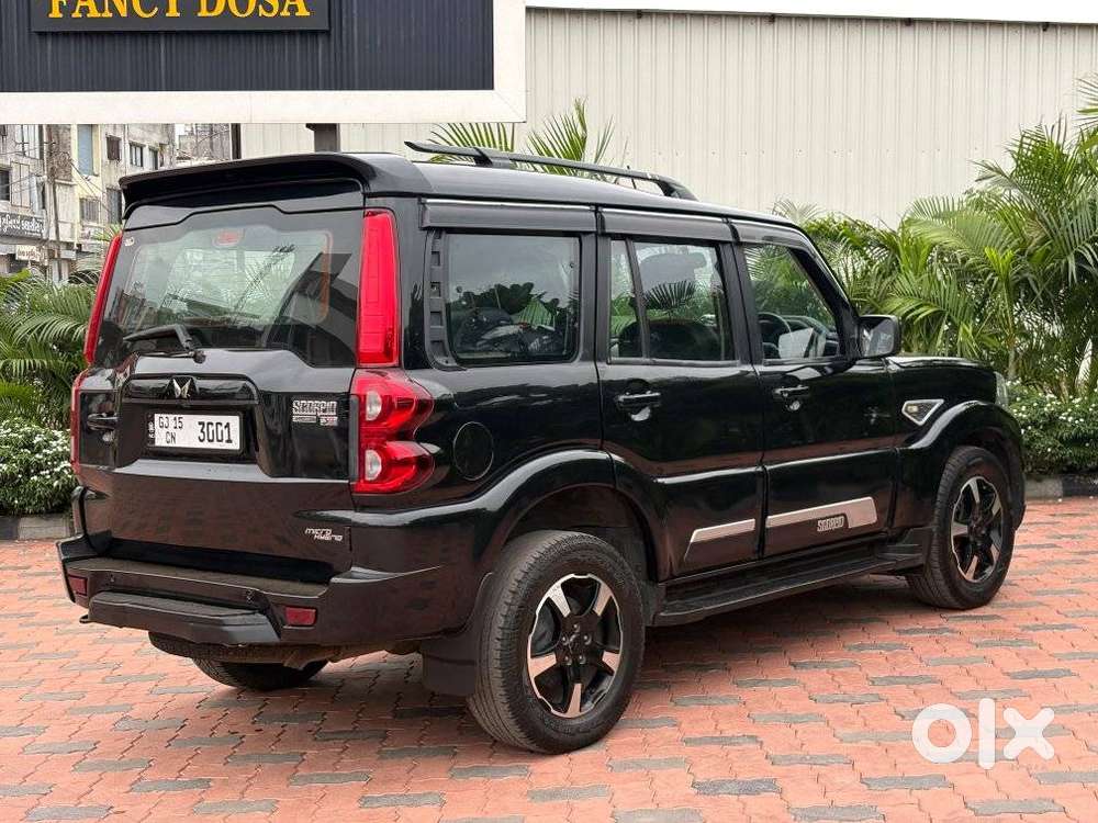 Mahindra Scorpio Classic 2.2 S 11 Mt 7 Str, 2023, Diesel