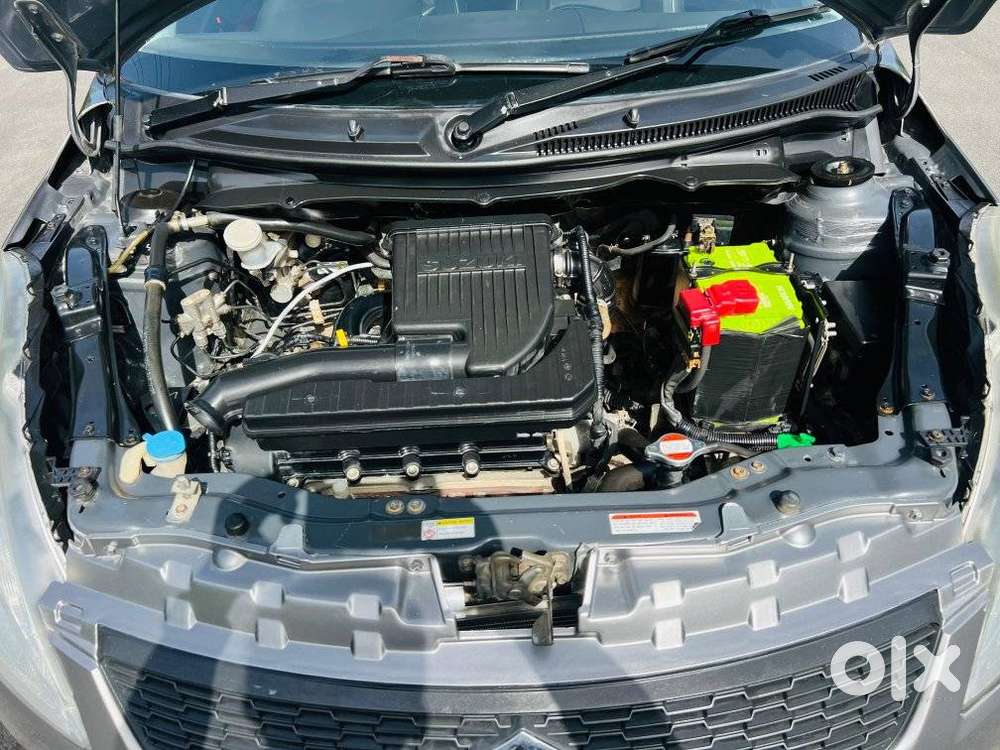 Maruti Suzuki Swift Vxi + Manual, 2017, Petrol