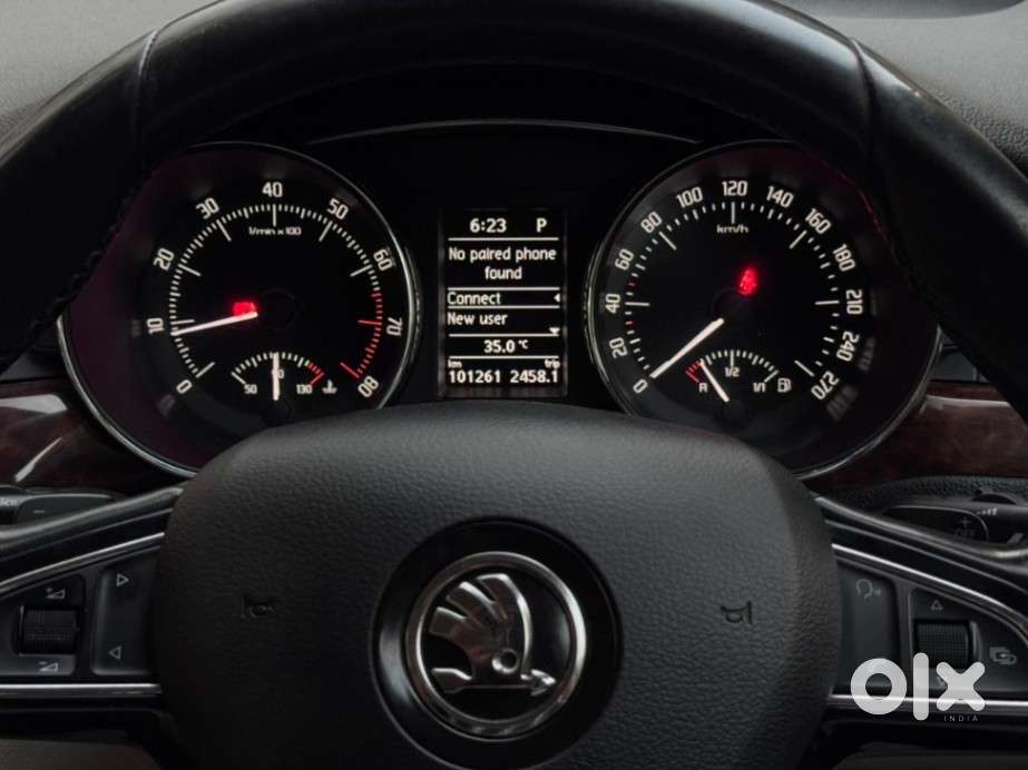 Skoda Superb 2013-2015 Elegance 1.8 Tsi At, 2015, Petrol