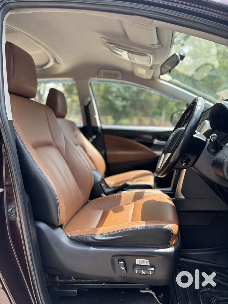 Toyota Innova Crysta 2.8 Zx At 7 Seater, 2019, Diesel