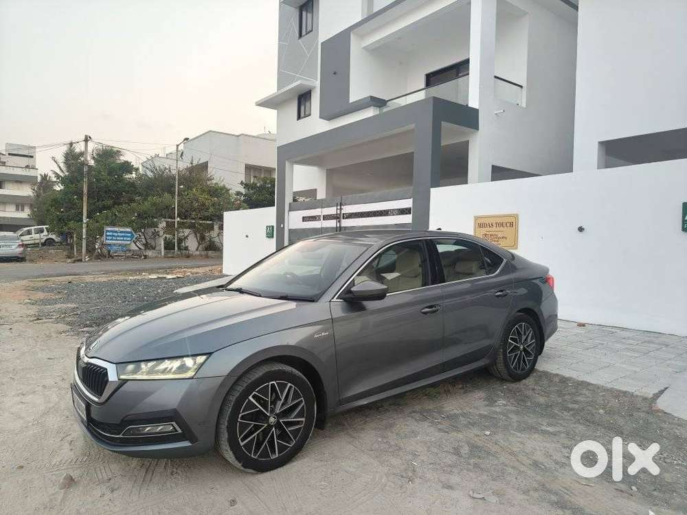 Skoda Octavia 2.0 L K Tsi At, 2022, Petrol