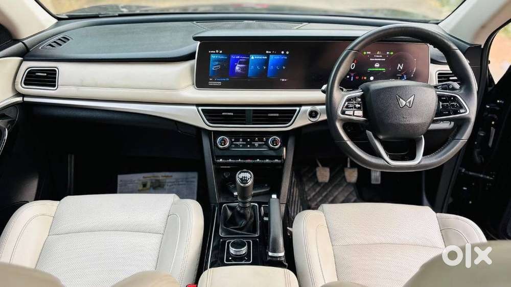 Mahindra Xuv700 2.2 Ax 7 Diesel Mt Str, 2023, Diesel