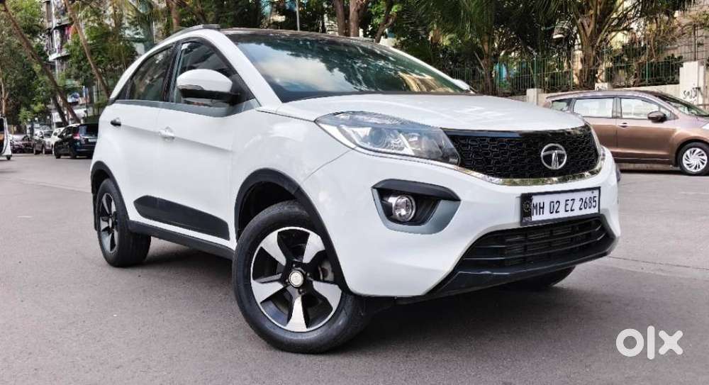 Tata Nexon 1.2 Revotron Xza Plus Dualtone, 2018, Cng & Hybrids