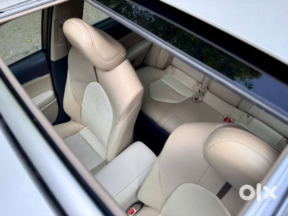 Toyota Camry Hybrid, 2019, Petrol