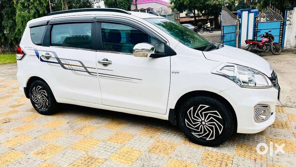Maruti Suzuki Ertiga Vxi Shvs, 2017, Petrol