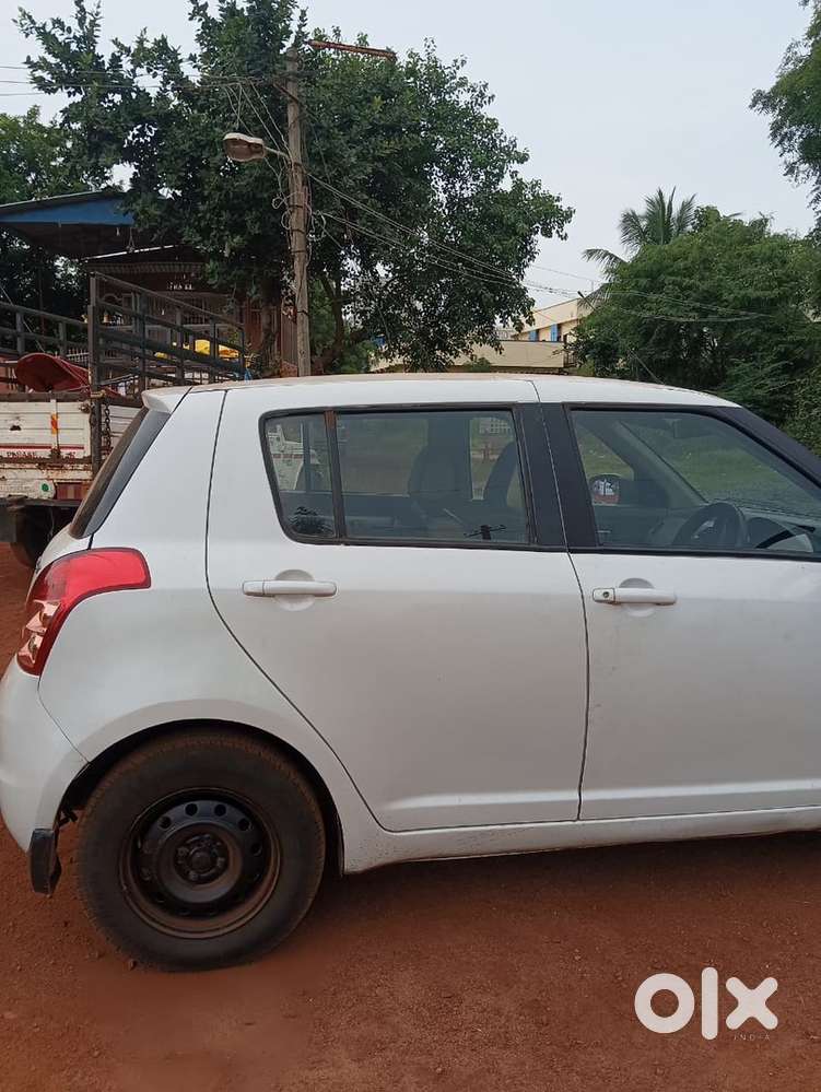 Maruti Suzuki Swift 2011